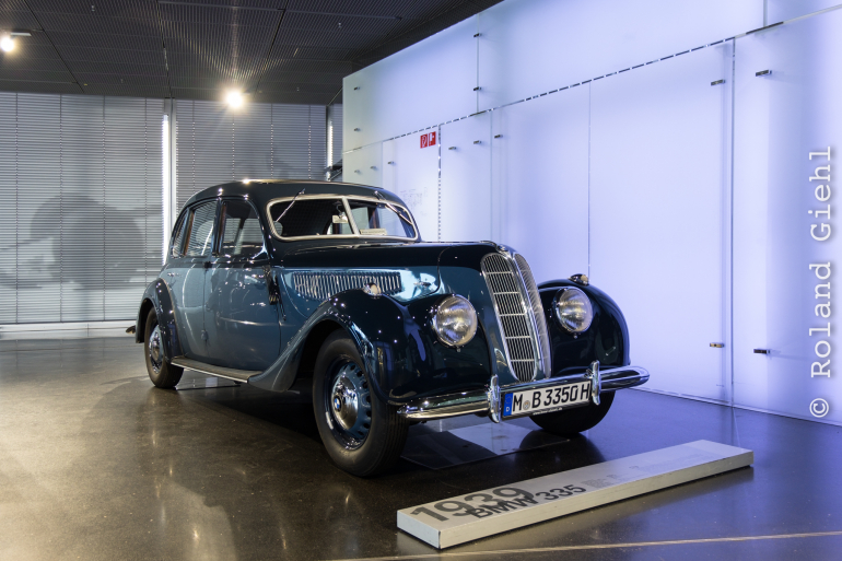 BMW_Museum_und_Welt_20161209_016