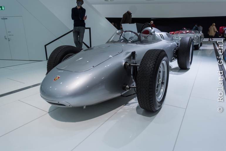 Porsche_Museum_20141122_016
