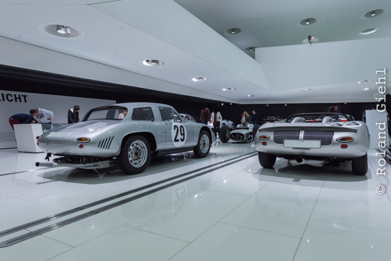Porsche_Museum_20141122_025